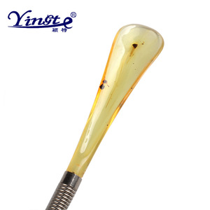 Calzador Yingte con mango de plástico y resorte, diseño ergonómico para personas mayores y mujeres embarazadas - Product Image 1