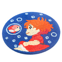 Insigne d'anime de dessin animé de poisson rouge brodé personnalisé insigne rond en tissu avec décoration en dentelle Style japonais