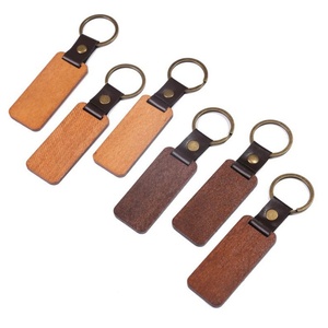 ของขวัญส่งเสริมการขาย พวงกุญแจไม้แกะสลักแบบกำหนดเอง พร้อมซองผ้าเปล่า พวงกุญแจไม้เปล่าแบบคอร์ก - Product Image 3