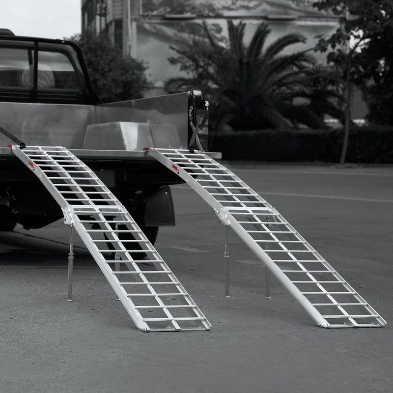 Manufacturer Supply Portable Aluminium Folding Wheelchair