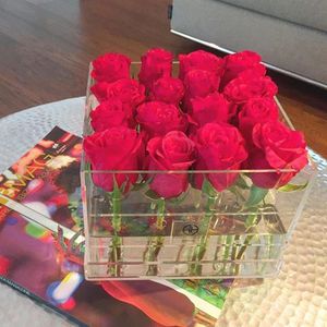 OEM 16 rosas Pantalla de acrílico blanco caja de flores con tapa transparente - Product Image 6