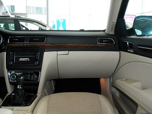 2025 <span class=keywords><strong>Skoda</strong></span> superba berlina 2.0T lusso con rivestimento sinistro in pelle apribile tetto e Smart Drive con fotocamera posteriore - Product Image 6