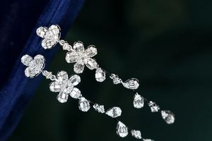 Boucles d'oreilles Xinfly en or blanc 18 carats, design floral, diamants véritables, design intemporel, événements formels, port quotidien, élégantes pour femmes, vente chaude - Product Image 3