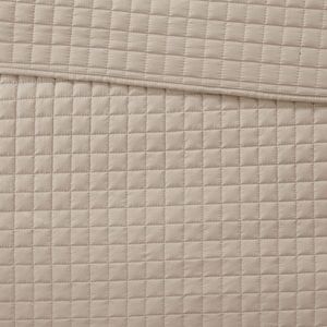 Juego de edredón reversible de 3 piezas DB, relleno de algodón y poliéster con estampado geométrico y floral para uso doméstico en hoteles o bodas - Product Image 6