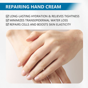 Crème pour les <span class=keywords><strong>mains</strong></span> à l'aloe vera biologique personnalisée en usine avec de la niacinamide : éclaircissante, hydratante et apaisante pour les <span class=keywords><strong>peaux</strong></span> <span class=keywords><strong>sèches</strong></span> - Product Image 3