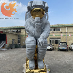 Statue d'art décorative en résine de haute qualité sur mesure, grande sculpture d'astronaute en fibre de verre pour la décoration de magasin - Product Image 2