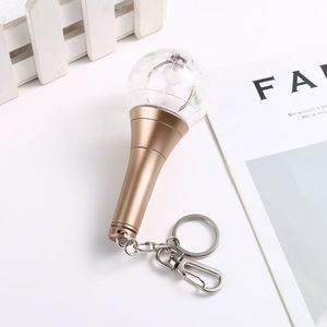 Vente en gros très vendue Porte-clés bâton à lumière LED <span class=keywords><strong>ATEEZ</strong></span> Porte-clés en plastique brillant Porte-clés Kpop Merch - Product Image 6