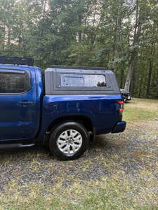 2023 Nissan Frontier ฝาอลูมิเนียมอัลลอยด์5ฟุต/6FT 4x4กันน้ำสำหรับออกค่าย - Product Image 4