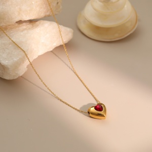 Collar con Colgante <span class=keywords><strong>de</strong></span> Corazón Romántico KITI, Joyería Resistente al Deslustre, Chapado en <span class=keywords><strong>Oro</strong></span> <span class=keywords><strong>de</strong></span> 18K, Acero Inoxidable, Zirconia Colorida, para Mujer - Product Image 4