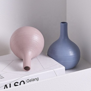 Vase en céramique irrégulier de style japonais personnalisable pour salon, <span class=keywords><strong>chambre</strong></span> à coucher, décoration moderne et simple - Product Image 3