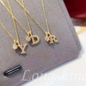 Collier <span class=keywords><strong>pendentif</strong></span> en <span class=keywords><strong>or</strong></span> véritable 18 carats <span class=keywords><strong>et</strong></span> <span class=keywords><strong>diamant</strong></span> naturel, style simple <span class=keywords><strong>et</strong></span> luxueux, lettre <span class=keywords><strong>initiale</strong></span> A-Z, pour femmes, vente en gros - Product Image 3