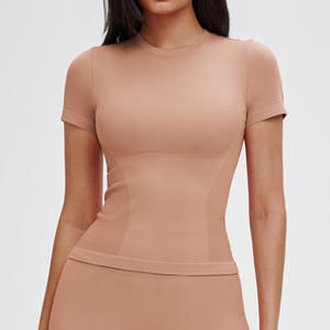 T-shirt thermique sans couture en soie à manches raglan, coupe ajustée, pour femmes, idéal pour le sport, vente en gros, sublimation en vrac - Product Image 3