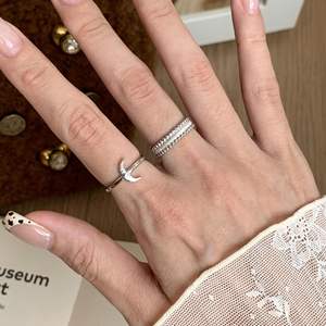 Bague en argent pur S925, processus de brossage italien, bague à perles superposées rétro exquise pour femmes, luxe léger, niche - Product Image 2