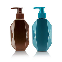 Bouteille en plastique PET facettée 300mL 500mL, design élégant pour hôtel, salon, SPA, soins capillaires et corporels