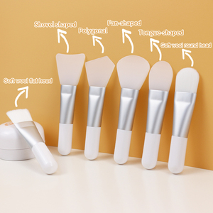 Aplicador de Mascarilla de Silicona con Logotipo Personalizado, Etiqueta Privada, Brocha de Maquillaje Negra Mini para <span class=keywords><strong>Mujer</strong></span>, Espátula Cosmética, Brocha Corta - Product Image 1