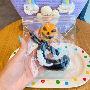 Jouets Squishy TPR en Gros pour Halloween - Adorables Patte de Chat, Citrouille et Fantôme Extensibles pour Soulager le Stress (Plusieurs styles) - Product Image 3