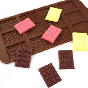 High-quality 12-cup round <b>silicone</b> cake mold, non-stick tray, used for baking cakes and cupcakes, disposable - Product Image 1