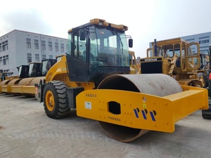 Rouleau compresseur vibrant monocylindre d'occasion en excellent état, moteur diesel, faible nombre d'heures de fonctionnement, performance stable, en stock - Product Image 3