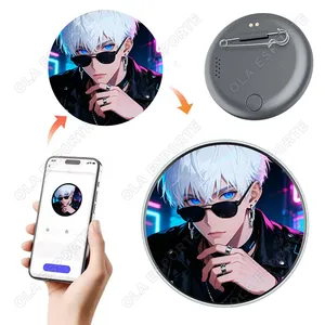 Broche IA personnalisable avec écran tactile de 1,85 pouce, badge IA, téléchargement de photos sans fil Bluetooth, vidéo animée dynamique, cadeau tendance en forme d'épingle électronique - Product Image 1