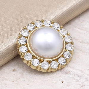 Design de luxe perle <span class=keywords><strong>cristal</strong></span> strass boutons fleur forme tige boucles de couture pour accessoires de vêtements - Product Image 4
