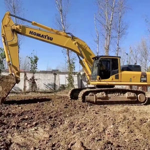 รถขุดไฮดรอลิกขนาดใหญ่ทรงพลัง Cummins Komatsu PC460-8 มือสอง 257 กิโลวัตต์/268 แรงม้า ความจุบุ้งกี๋ 2.1-2.8 เมตร สำหรับงานโครงสร้างพื้นฐานหลักๆ เช่น ถนน - Product Image 1