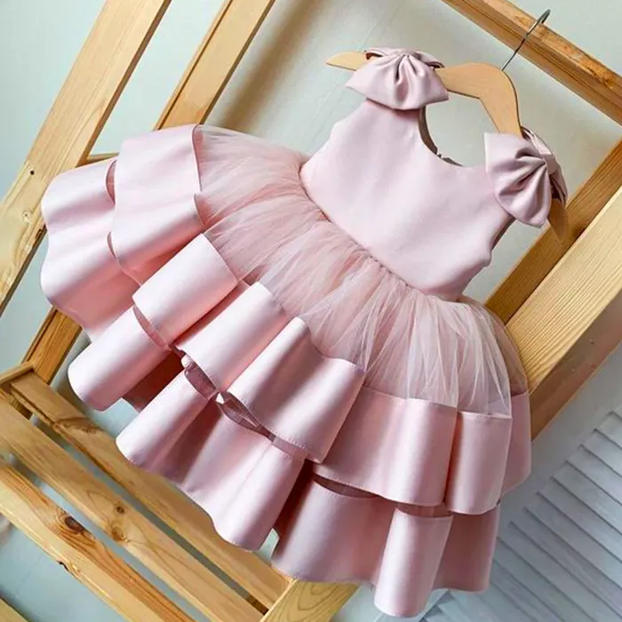 2020 여름 OEM 어린이 옷 아이 드레스 핑크 신부 새틴 파티 아기 공 가운 소녀의 생일 드레스 활 어깨