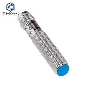 Capteur inductif IME08-02BPOZT0K avec sortie PNP et distance de détection de 2 mm pour l'automatisation industrielle compacte - Product Image 1