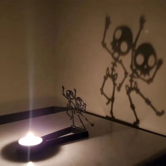Halloween Metal Candle Holder Shadow Projection Stand Spooky Candle Stick Ghost Bat Theme Home Party Table Centerpiece Decor