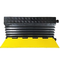 Flexible 90cm 100% Reclyed Caoutchouc 5 Canaux Heavy Duty Câble Protecteur Rampe Droit Câble Couvre Bosse