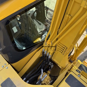 Excavatrice sur chenilles Komatsu PC160LC d'occasion, haute efficacité, d'origine japonaise, modèle 2022, 16 tonnes, godet de 0,75 m³, certifiée, à vendre - Product Image 3