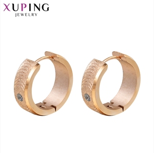 Joyería Xuping de nueva moda popular diaria simple elegante fresco esmerilado pequeño aro circón oro color acero inoxidable pendientes - Product Image 1