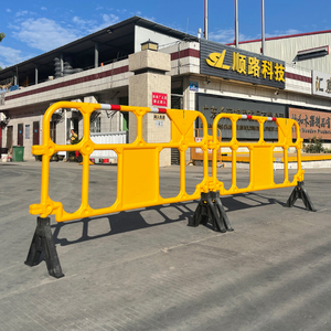 Barrera de Tráfico de Plástico HDPE de 1600*1000 mm Moldeada por Soplado, Barrera de Seguridad Temporal para Control de Multitudes - Product Image 4