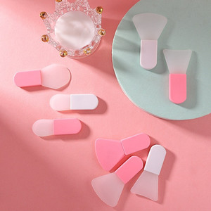 Brocha de Maquillaje Facial de Silicona Corta de 6 cm, Color Rosa Blanco, Herramienta Aplicadora de Base y Mascarilla Facial - Product Image 2
