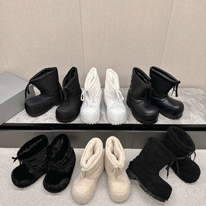 Vente en <span class=keywords><strong>gros</strong></span> Automne Hiver Dames <span class=keywords><strong>Bottes</strong></span> en <span class=keywords><strong>cuir</strong></span> véritable <span class=keywords><strong>Gros</strong></span> orteil Extérieur Semelle épaisse <span class=keywords><strong>Bottes</strong></span> de neige chaudes Femmes Mi-<span class=keywords><strong>mollet</strong></span> <span class=keywords><strong>Bottes</strong></span> - Product Image 6