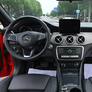 <span class=keywords><strong>Mercedes</strong></span>-Benz <span class=keywords><strong>CLA</strong></span> Coupé 200 Édition Fashion, modèle 2017 restylé, véhicule d'occasion en excellent état, titre propre, voitures d'occasion - Product Image 6