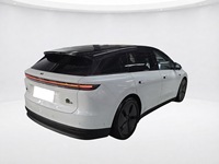 Li Auto I6 2024, design Shark, suspension pneumatique à double chambre Magic Carpet, amortissement CDC, coupé-SUV sportif, électrique, automatique