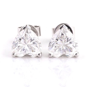 Boucles <span class=keywords><strong>d</strong></span>'oreilles en <span class=keywords><strong>diamant</strong></span> de laboratoire taille cœur certifiées IGI 0,5-2 carats Or blanc Bijoux de mode en gros pour femmes River Time - Product Image 3