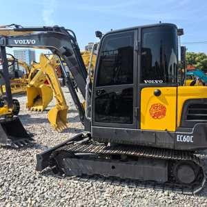 Excavadora Usada Volvo EC60 MINI con Descuento, Certificación CE y EPA |   Excavadora de 6 Toneladas |   Motor Cummins |   Importado de Suecia, Bajo Número de Horas de Trabajo, Alta Capacidad de Excavación - Product Image 1