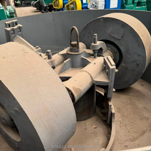 Matériel <span class=keywords><strong>réfractaire</strong></span> en argile le plus vendu, équipement de rouleaux, poudre de carbone, argile, poudre de charbon, mélangeur à rouleaux pour la fabrication de briquettes - Product Image 5