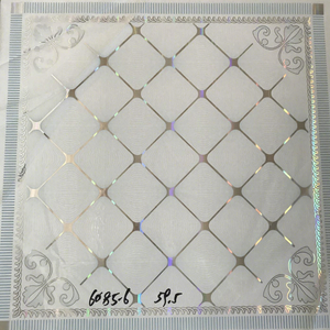 Panneau <span class=keywords><strong>de</strong></span> plafond en <span class=keywords><strong>PVC</strong></span> moderne et élégant, dalles carrées 6/7 mm, étanche et ignifuge, pour installation <span class=keywords><strong>sur</strong></span> grille <span class=keywords><strong>de</strong></span> plafond en appartement ou centre commercial - Product Image 4