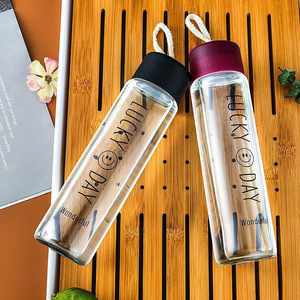 Gobelet sport en verre avec visage souriant, poignée en ficelle, logo personnalisé imprimé, gobelet à boisson - Product Image 5