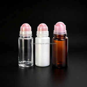 Flacons roll-on d'huile essentielle en quartz rose naturel 50 ml, flacon de <span class=keywords><strong>parfum</strong></span> en cristal avec gravier, forme de coupe en quartz, modèle thème Amour - Product Image 1