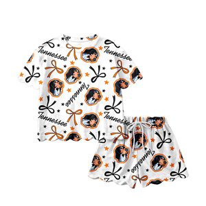 Précommande MOQ 5 Tenues d'été pour filles avec nœuds à motifs écussonnés, thème équipes de football, en Spandex doux/Coton biologique, style boutique tendance, vente en gros - Product Image 4