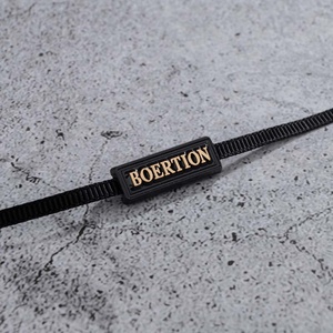 Étiquette de vêtement personnalisée avec logo de marque en relief 3D, boucle de suspension, étiquette en plastique scellée, étiquette durable avec cordon de verrouillage - Product Image 5