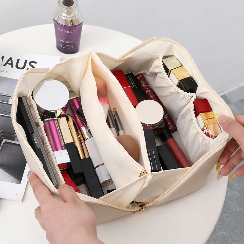 Portable Cosmetic Bag PU Leather Supplier Toiletry Kit Girls Makeup Organizer Punch Travel Organizer Bag