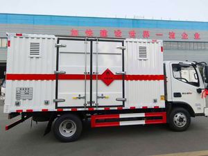 Camion de transport de liquides inflammables Foton Aoling, camion de transport de marchandises de type caisse, camions « Fabriqués en Chine » - Product Image 5