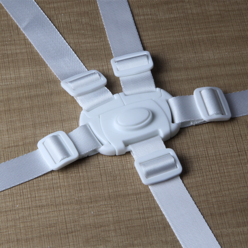 Bracelet blanc à boucle ovale à cinq points