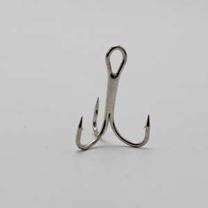 35647 High Quality Carbon Steel <strong>Treble</strong> <strong>Hooks</strong> 1# White Barbed Triple <strong>Hook</strong> For Lure Fishing Bulk Customized - Product Image 1