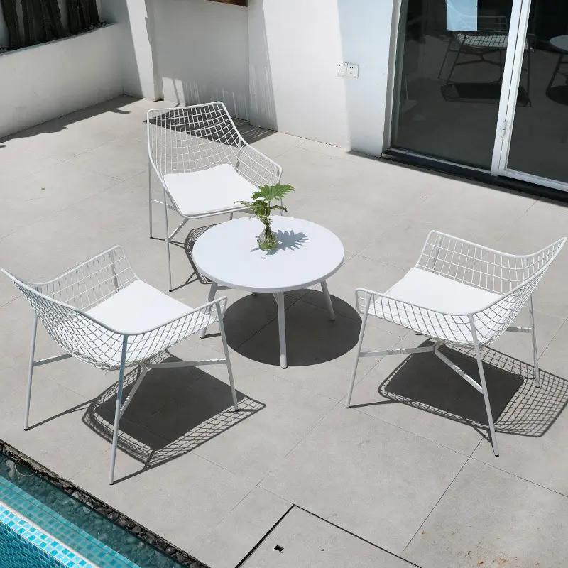 Top Sales Outdoor Aluminum Frame Camping Table and Chairs Set Stylish Designer Patio Furniture Waterproof Garden Furniture