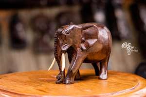 หน้ากากไม้คองโกแบบแฟร์เทรด ทำด้วยมือโดยช่างแกะสลักผู้เชี่ยวชาญ ช่วยสนับสนุนชุมชนหลังสงคราม รับผลิตแบรนด์ส่วนตัว - Product Image 2